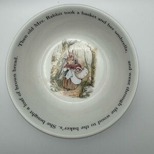 Vintage Beatrix Potter Mrs. Rabbit 6” Cereal Bowl Wedgwood England Nursery Decor